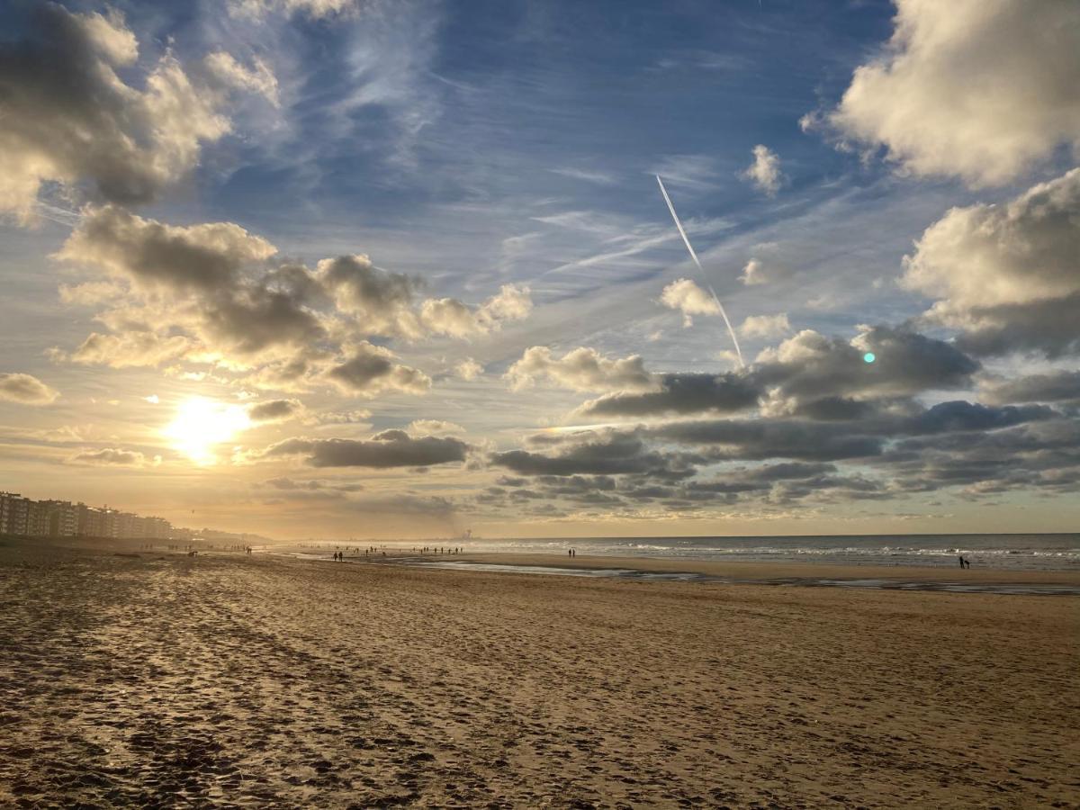 Beach Apartment Koksijde Bagian luar foto